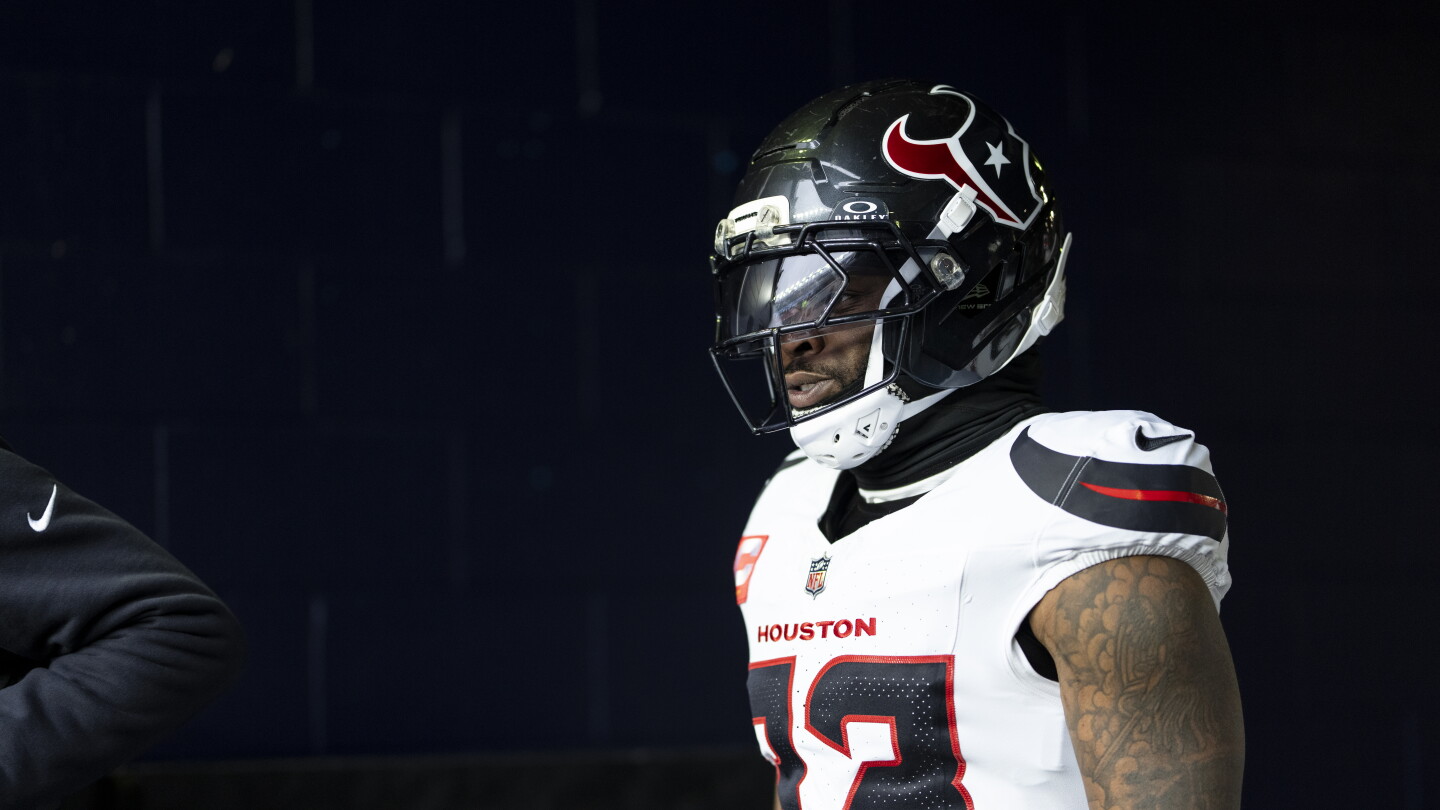 Texans sign RB Dare Ogunbowale off Raiders' practice squad