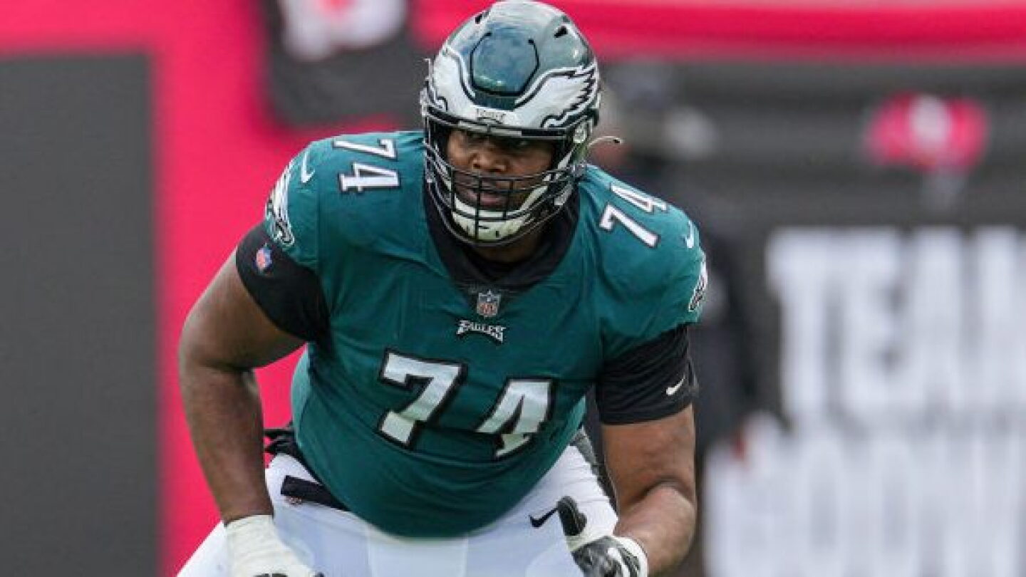 Titans sign Le'Raven Clark off Eagles practice squad - NBC Sports
