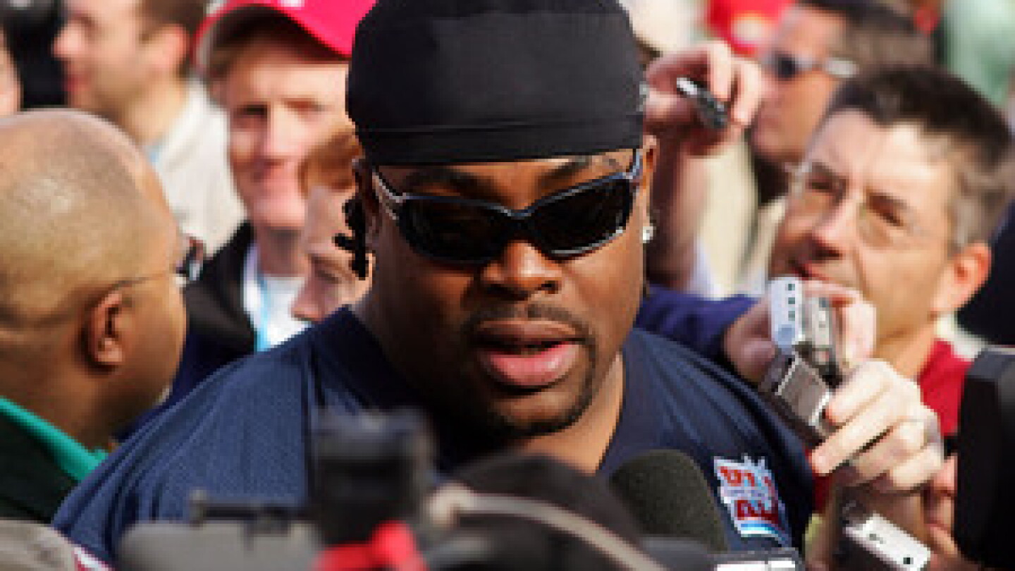 Tank Johnson Tank Johnson tells NFL rookies: You do not need a gun - NBC Sports
