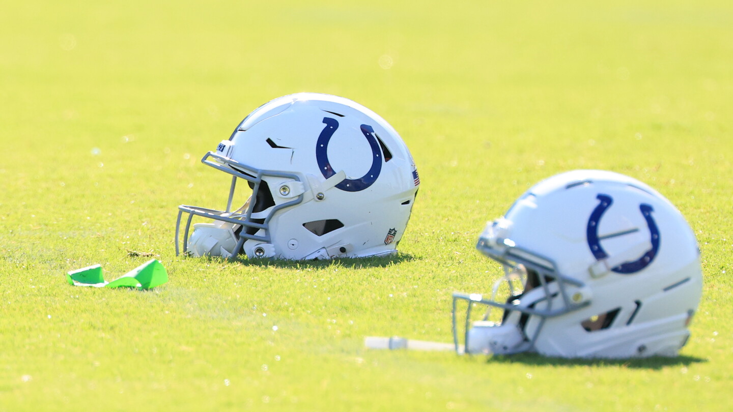 Colts Special Teams Coordinator Brian Mason Injured in Sideline Collision