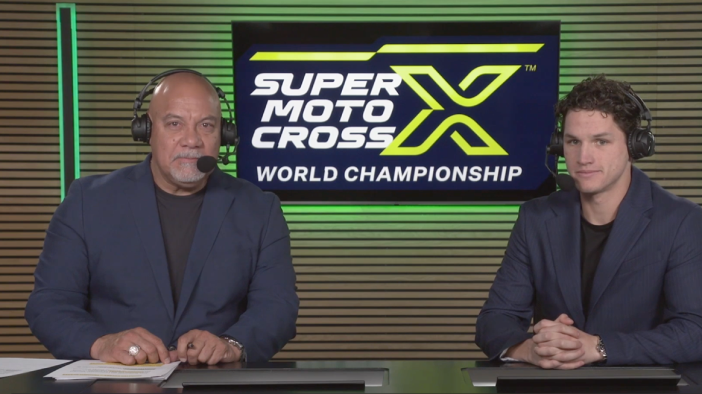 Tres Finales de SuperMotocross 2024 fueron televisadas en español en la página de YouTube de Telemundo y la aplicación NBC Sports Tres Finales de SuperMotocross 2024 fueron televisadas en español en la página de YouTube de Telemundo y la aplicación NBC Sports