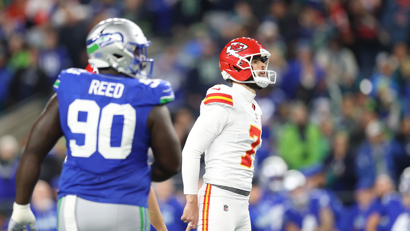 Harrison Butker will "probably" kick for the Chiefs this week