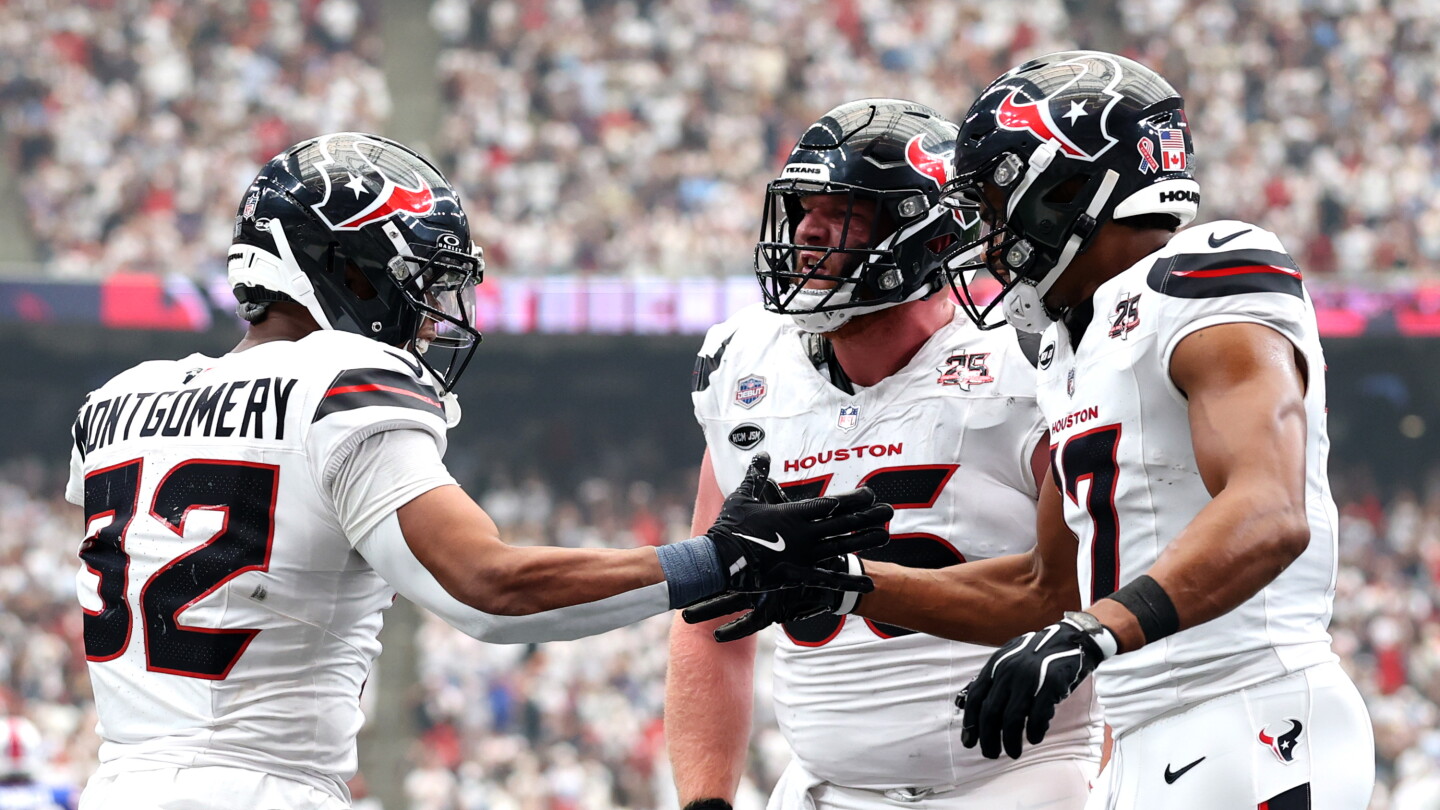 Texans lead Bills 28-27 on David Montgomery’s third TD Texans lead Bills 28-27 on David Montgomery’s third TD