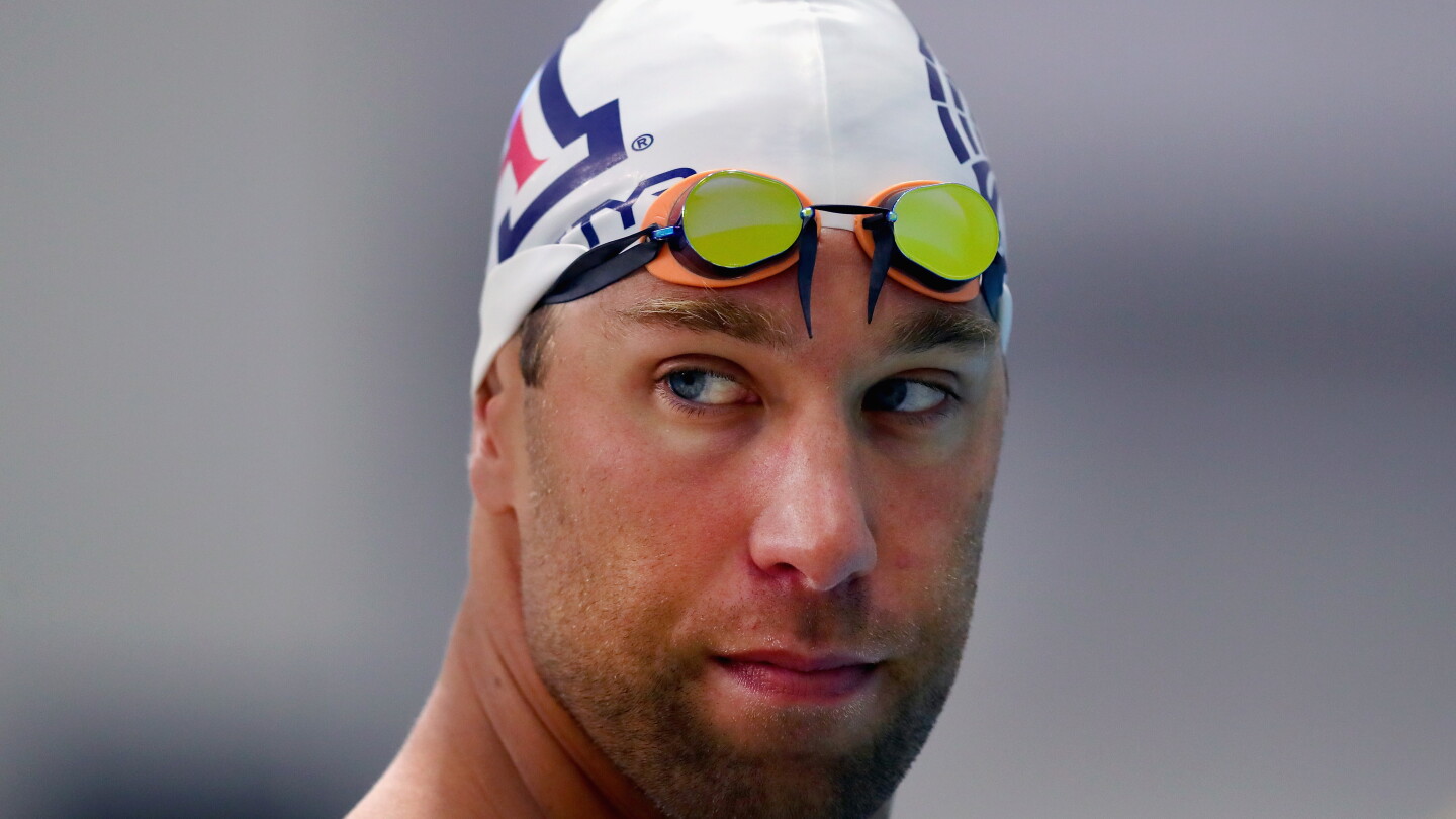 Matt Gevers Matt Grevers, after tearfully watching Olympics on airport runway ...