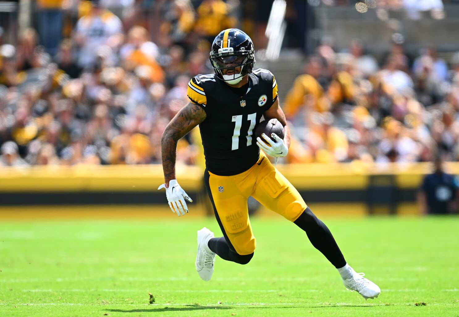 Steelers WR Michael Pittman Jr. (foot) is expected to play