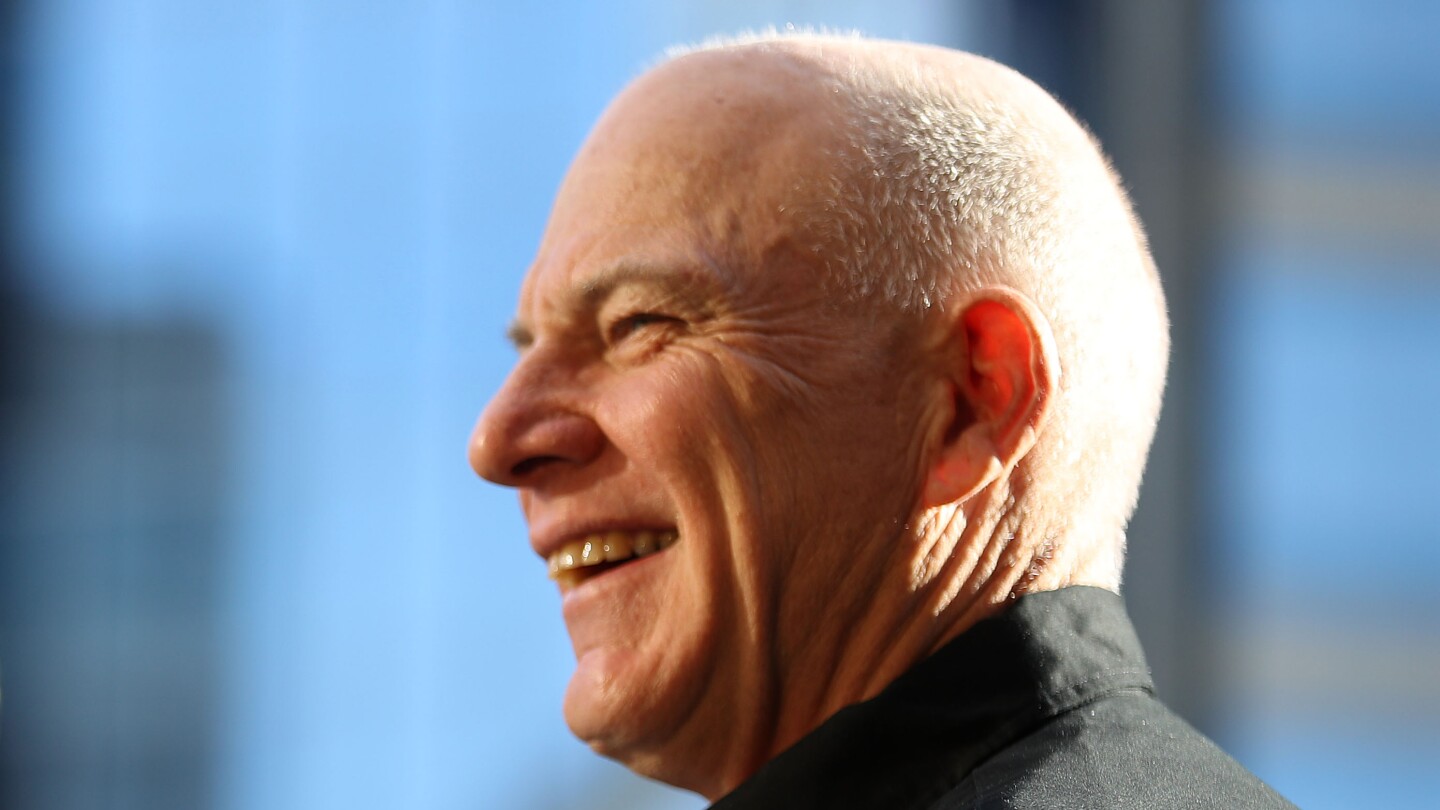 Retired professional cyclist Bob Roll gives wine tips - NBC Sports