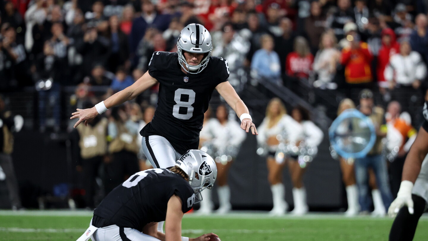 Saints Set to Sign Kicker Daniel Carlson