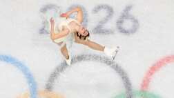 Image for Alysa Liu in 3rd after Olympic figure skating short program, Japan's Mone Chiba and Kaori Sakamoto lead