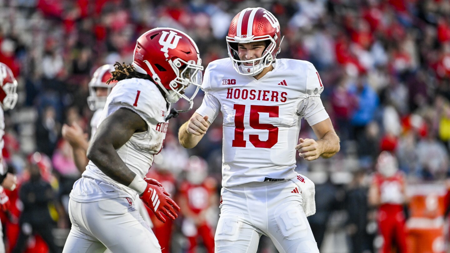 Takeaways from Week 11 of College Football: Fernando Mendoza had his Heisman moment Takeaways from Week 11 of College Football: Fernando Mendoza had his Heisman moment