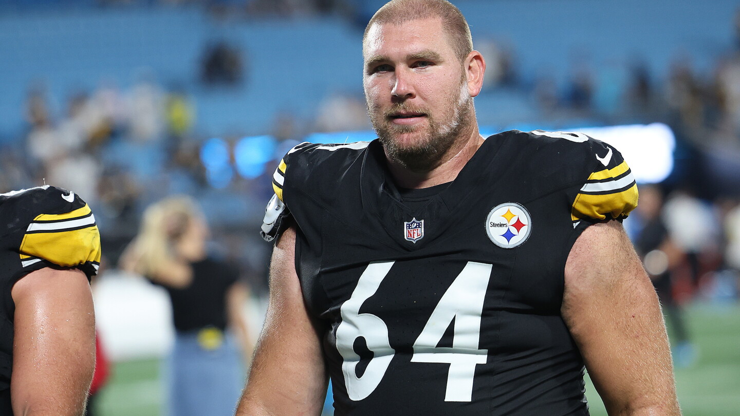 Washington Commanders Set to Sign Offensive Lineman Max Scharping