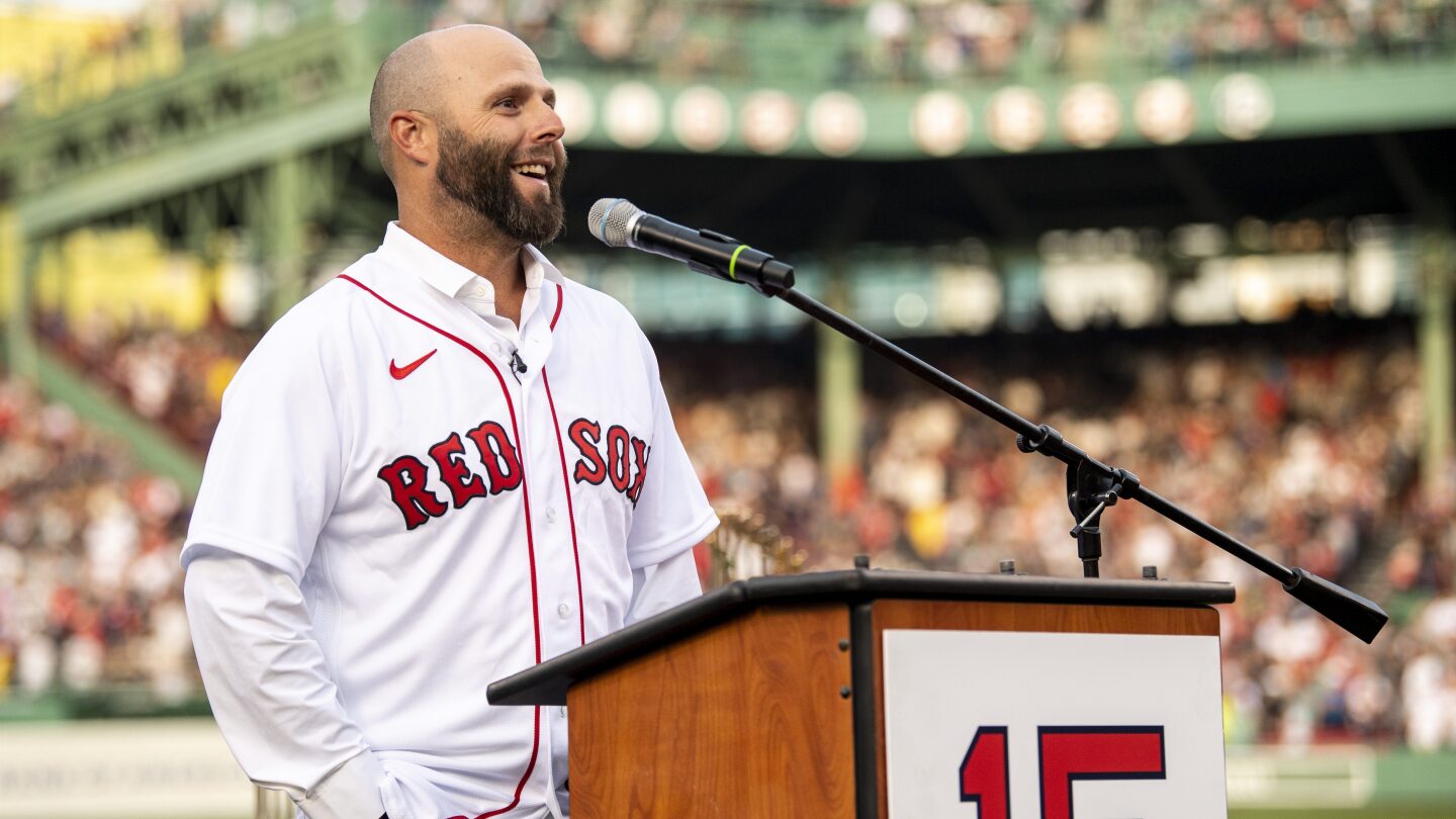 Former Red Sox star Pedroia gets final Fenway salute - NBC Sports