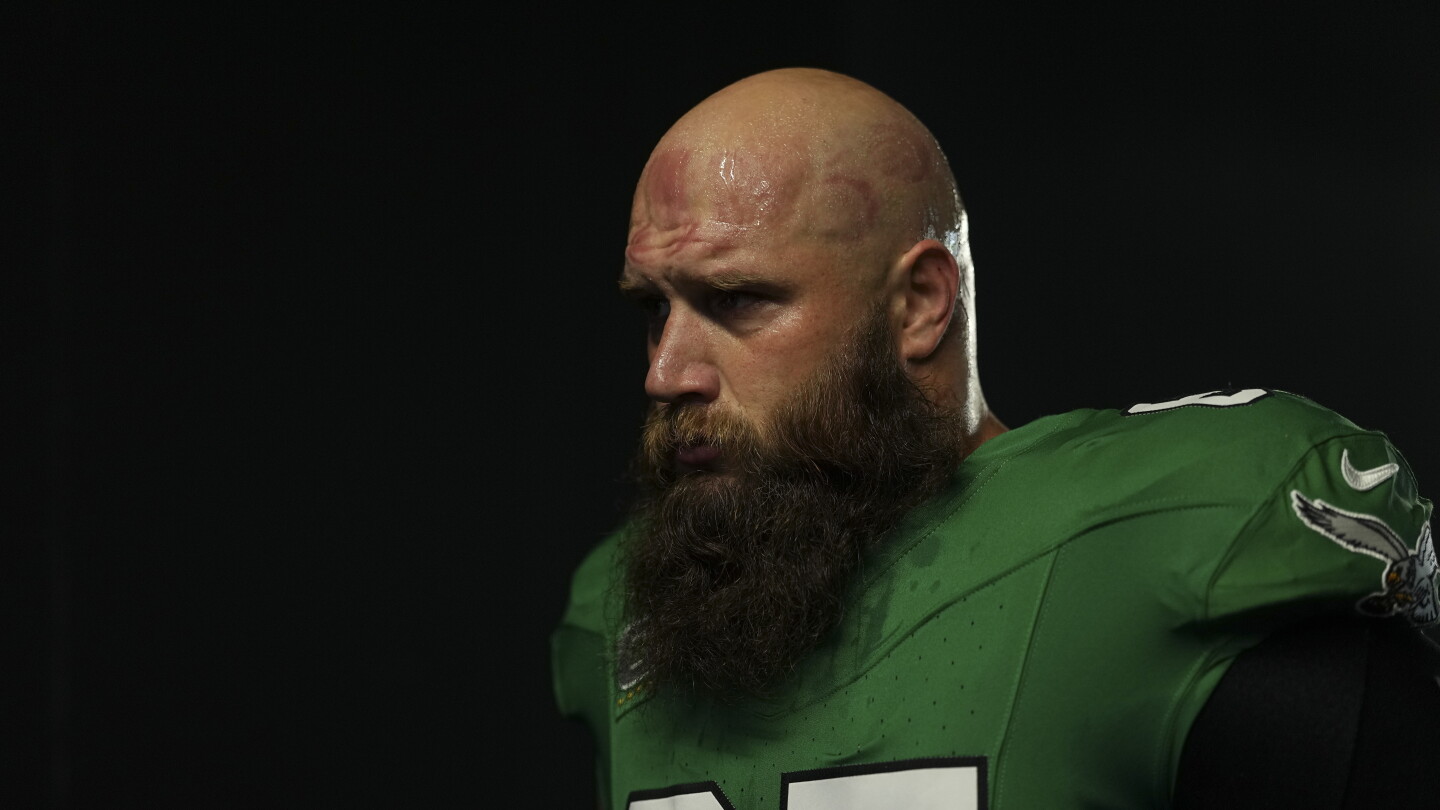 Eagles Create Confusion by Omitting Lane Johnson from Inactive List