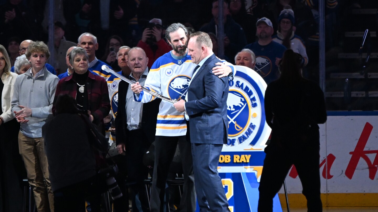Feared NHL enforcer Rob Ray inducted into the Buffalo Sabres Hall of ...