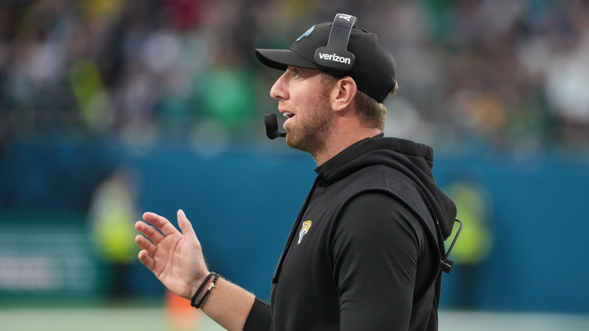 Jaguars are bringing a healthy long snapper to London for Week 6