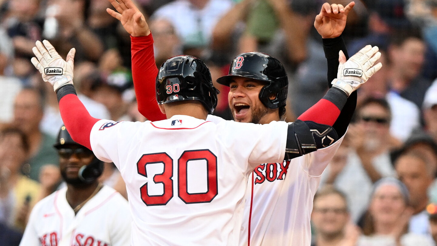 Red Sox y Giants enfrentan aces Gray y Webb en serie inaugural en Fenway Park Red Sox y Giants enfrentan aces Gray y Webb en serie inaugural en Fenway Park