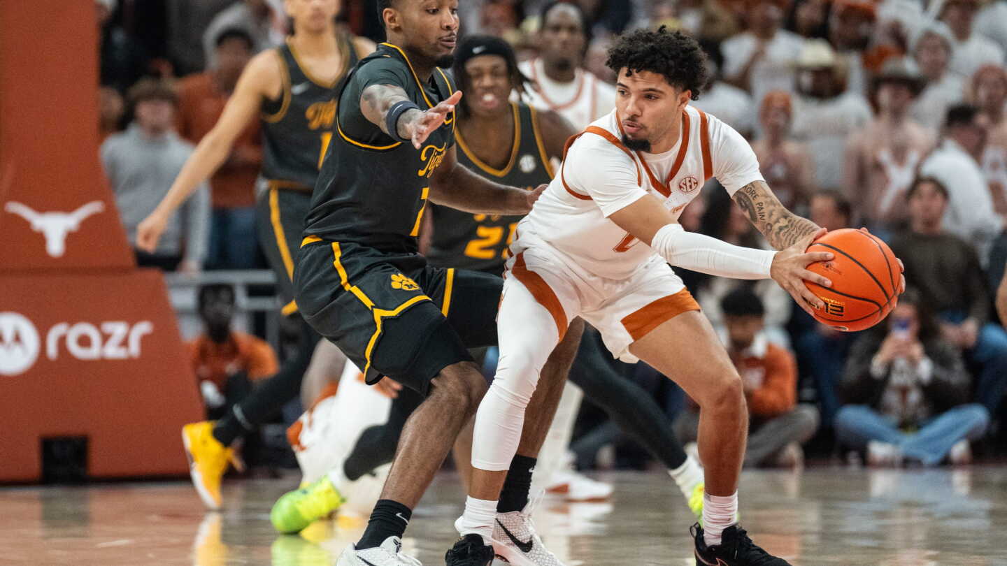 Texas Pulls Away Late To Beat No 22 Missouri 61 53 Earn First Home texas-pulls-away-late-to-beat-no-22-missouri-61-53-earn-first-home