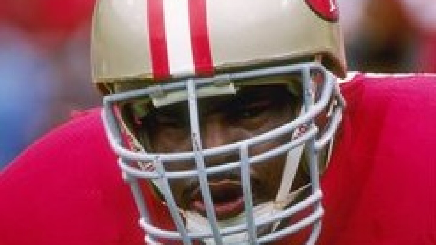 football double helmet ZERO2 Ranked as one of the top helmets by both the NFL/NFLPA and Virginia Tech safety tests Daniel Thomas returns from second