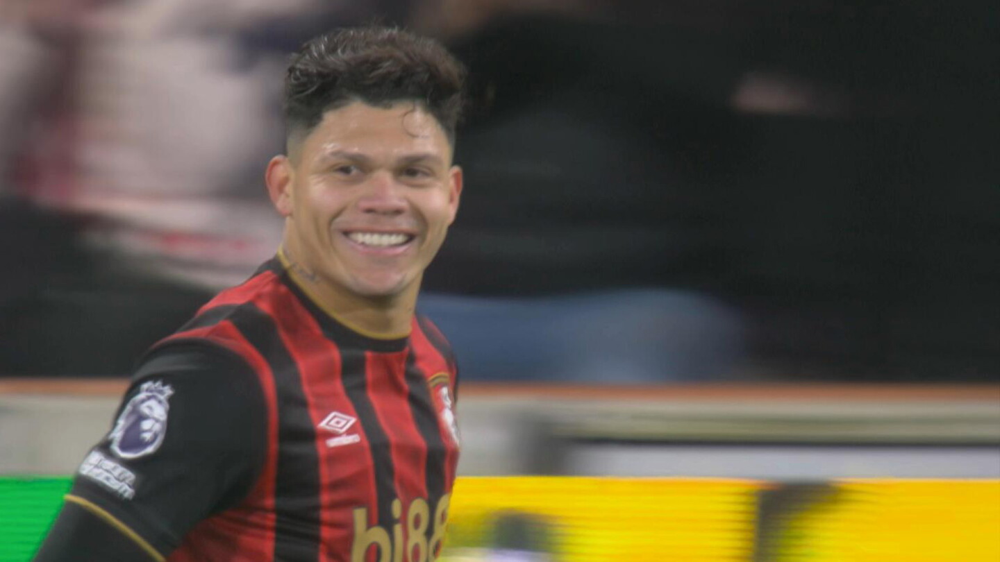 Evanilson brings Bournemouth level with Spurs