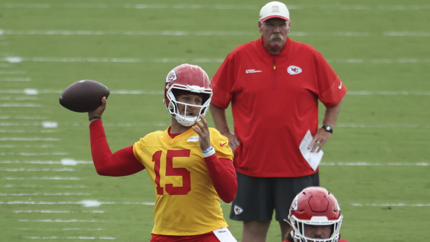 Andy Reid on Patrick Mahomes: You see the strength in his legs, which is important