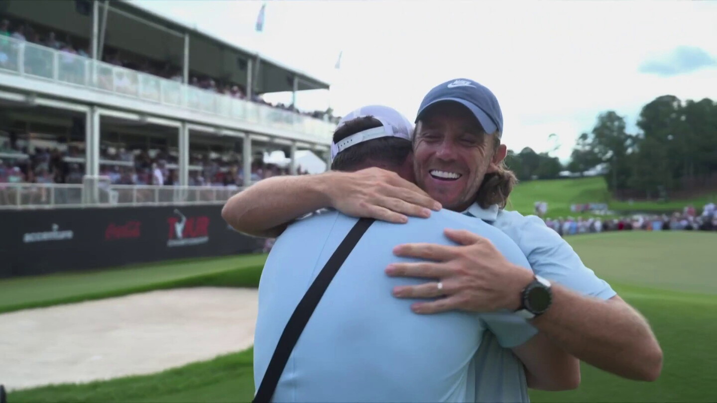 Fleetwood finishes off win at TOUR Championship Fleetwood finishes off win at TOUR Championship