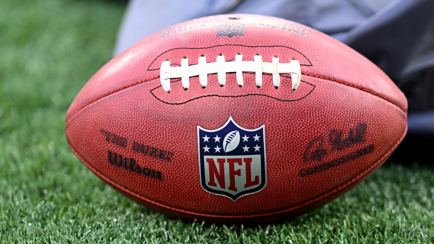 What NFL games are on today: TV channels, live stream info, kickoff times for Week 1 What NFL games are on today: TV channels, live stream info, kickoff times for Week 1