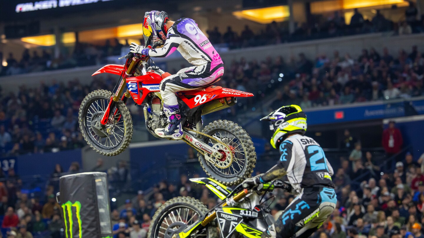 Veteran SuperMotocross racers call for harsher treatment of lapped ...