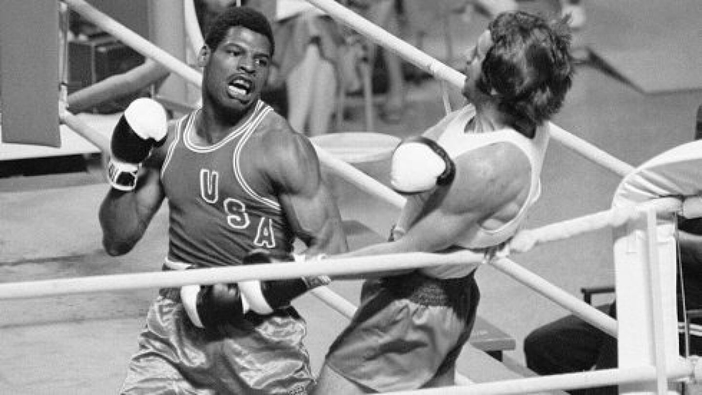Leon Spinks, Olympic boxing gold medalist who beat Muhammad Ali, dies ...