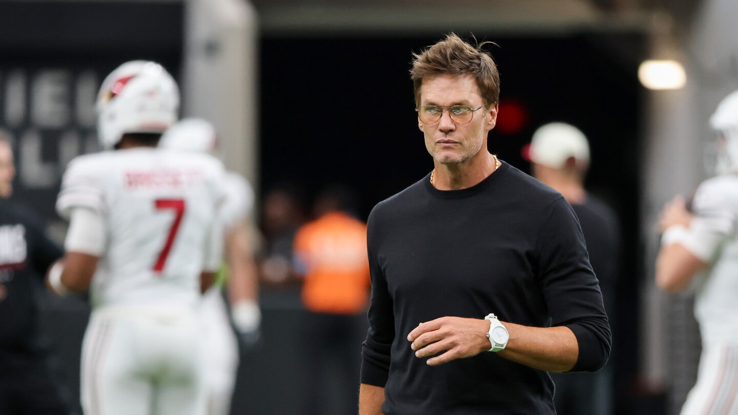 Tom Brady Reaffirms Commitment to Fox Amid Dual Roles