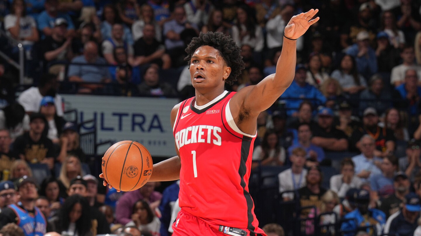 https://nbcsports.brightspotcdn.com/dims4/default/ca1c09f/2147483647/strip/true/crop/1920x1080+0+0/resize/1440x810!/quality/90/?url=https%3A%2F%2Fhdliveextra-a.akamaihd.net%2FHD%2Fimage_sports%2FNBCU_Sports_Group_-_nbcsports%2F930%2F731%2Fnbc_nba_offguardep3rockets_251023.jpg