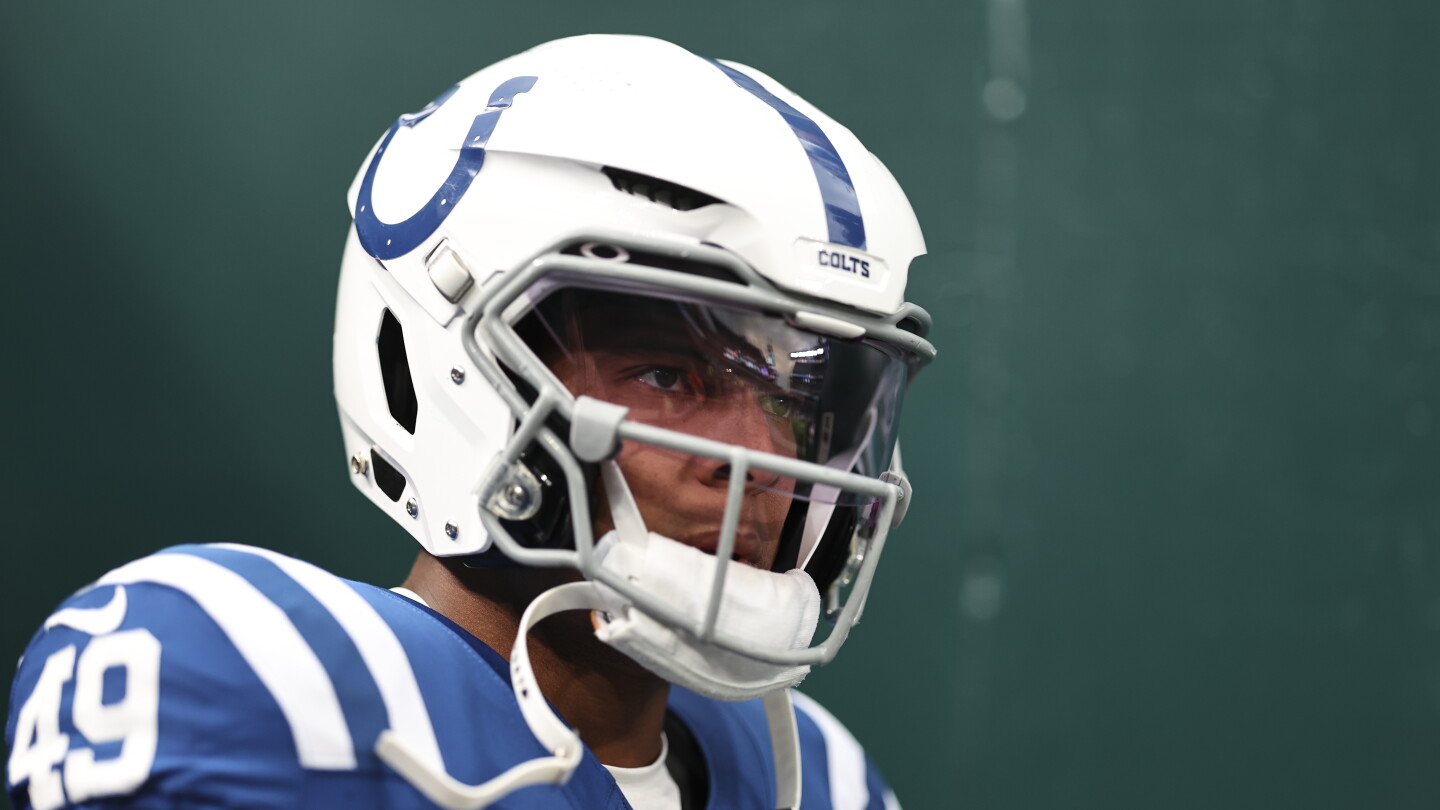 Colts Sign Tight End Pharaoh Brown