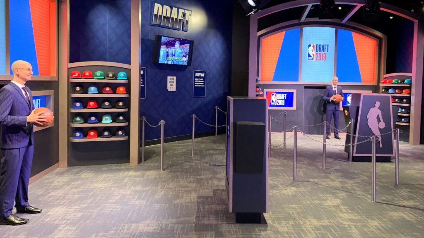Nba Changing Room Report: NBA warning players about bringing people into bubble, dressing ...