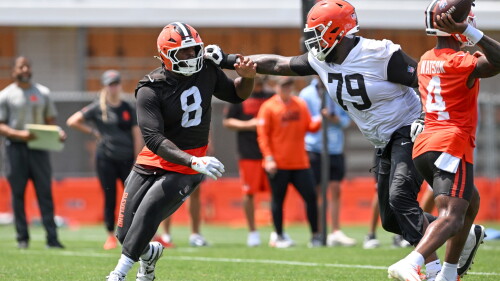 nbc_roto_brownswins_260812.jpg