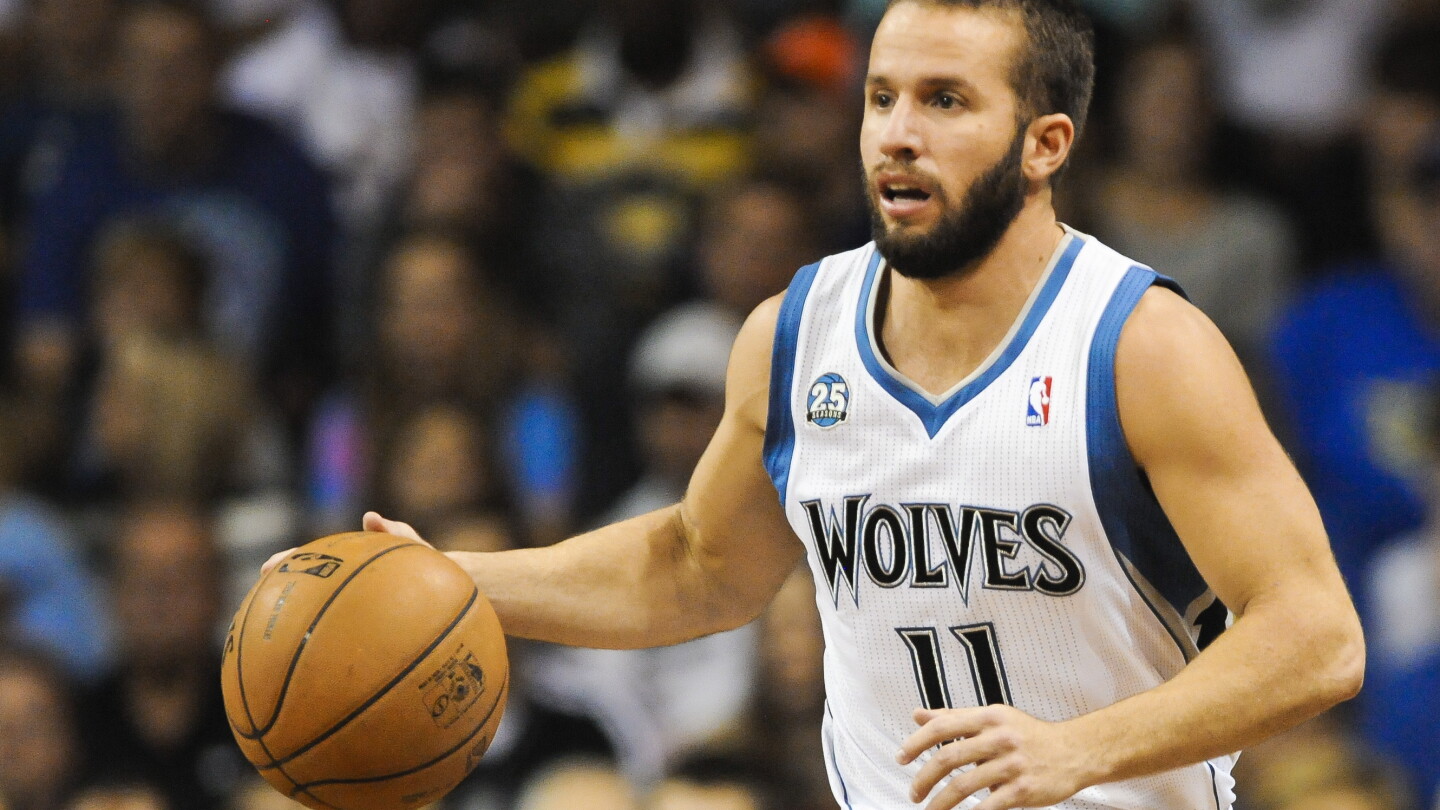 Barea Reports: Mavericks re-sign J.J. Barea for two-years, $5.6 million - NBC ...