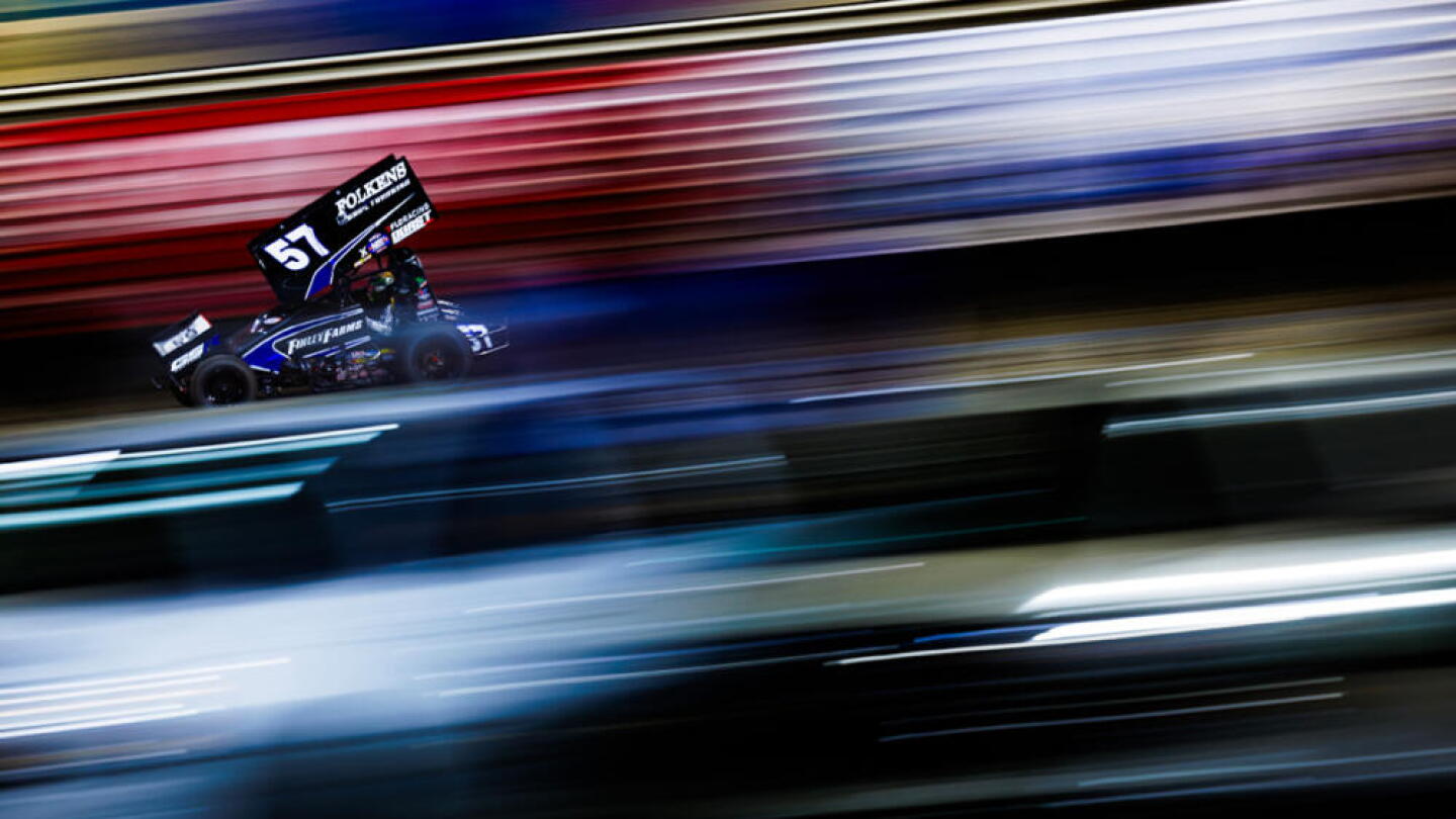 Kyle Larson Racing 2 Kyle Larson dominates 62nd Knoxville Nationals for his second win of ...