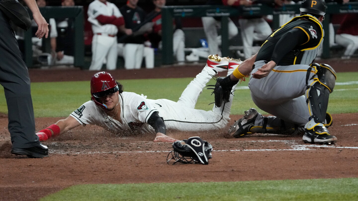 Dodgers acquire outfielder Alek Thomas in a trade with the Diamondbacks
