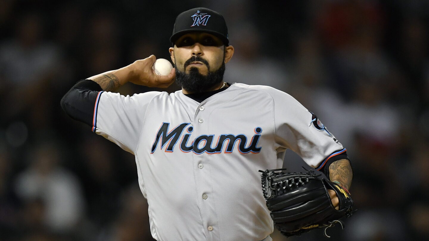 Bermua Romo Twins acquire Sergio Romo from Marlins - NBC Sports