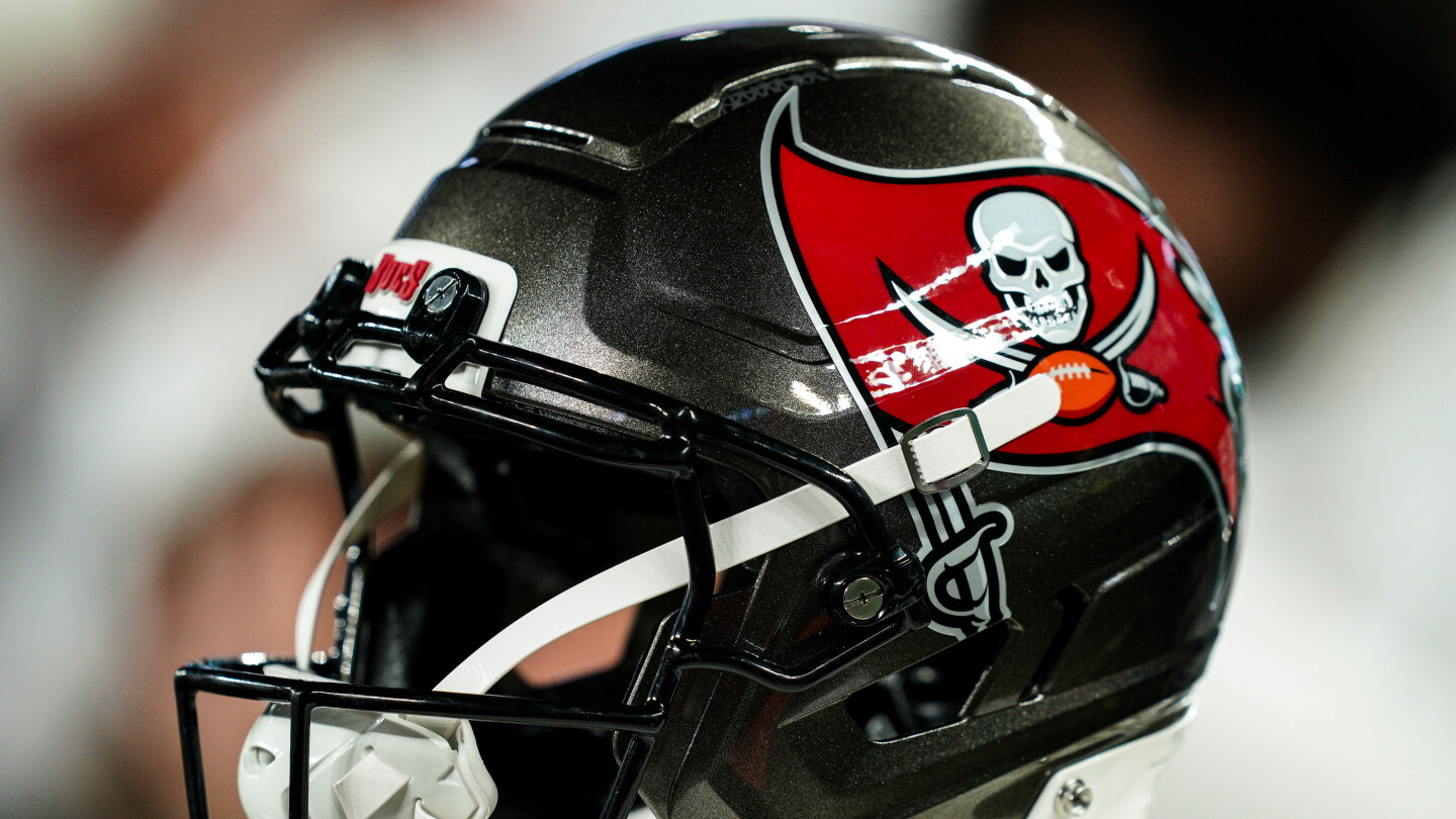 Buccaneers Add Barika Kpeenu and Robert McDaniel to Roster