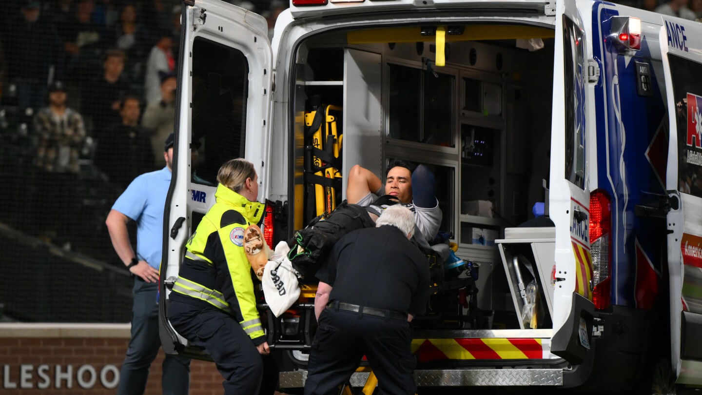 Yankees 3B Oswaldo Cabrera leaves game vs. Mariners in ambulance following awkward home plate slide Yankees 3B Oswaldo Cabrera leaves game vs. Mariners in ambulance following awkward home plate slide