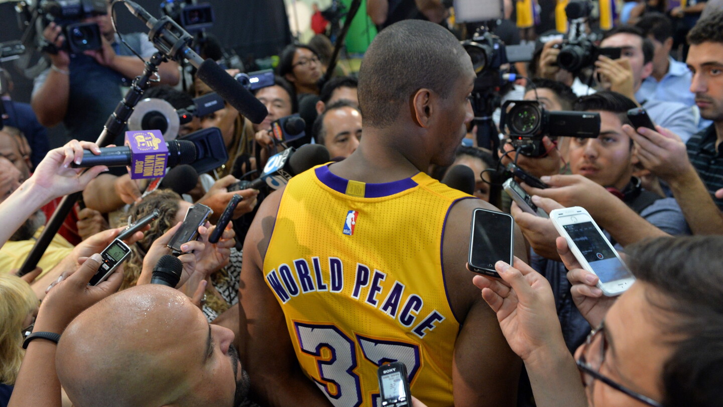 Metta World Peace Routine Metta World Peace: 'I could have averaged 15 or 20 on the Lakers if I ...