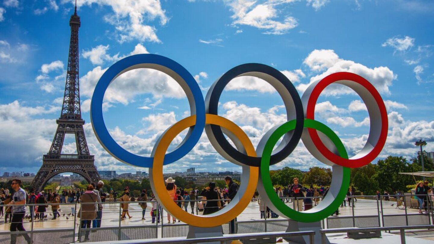 Eiffel Tower to be adorned with Olympic rings