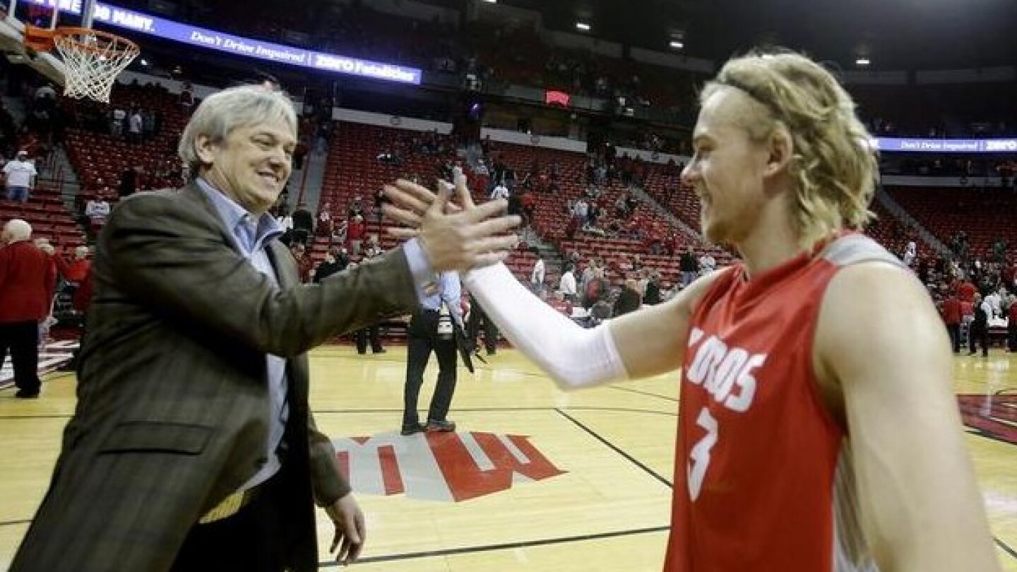 Wnba Offense Execution Improved offensive execution keeps No. 25 New Mexico tied atop Mountain ...