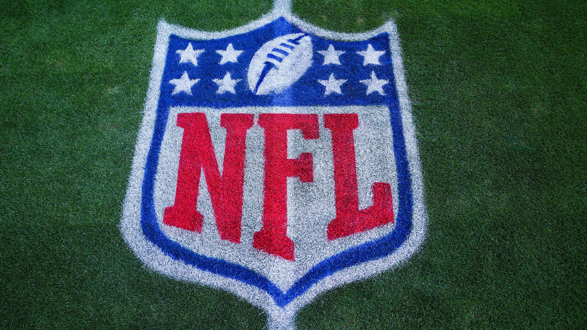 NFL could try to cap individual player contracts