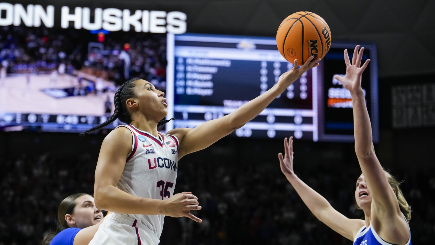 UConn star Azzi Fudd returning to Huskies next season - NBC Sports