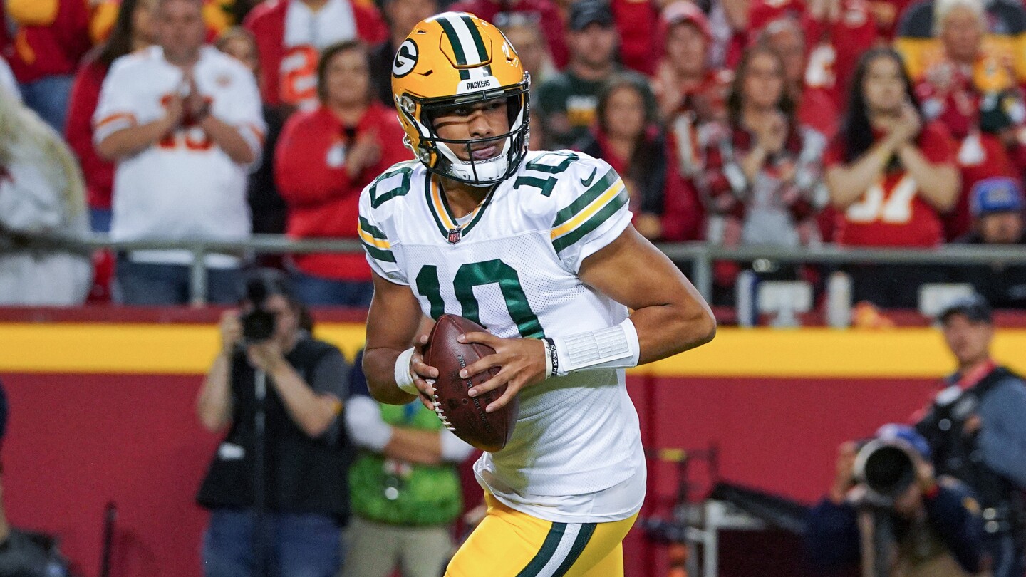 Vikings vs. Packers prediction Odds, expert picks, player news, injury