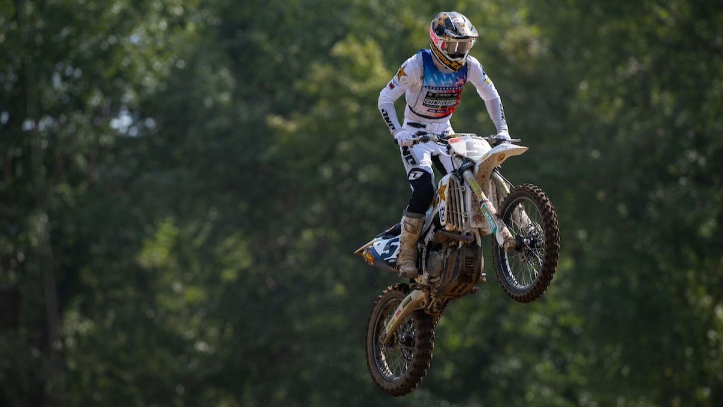 Youth is served: Landon Gibson beats Zach Osborne in Open Pro Moto 2