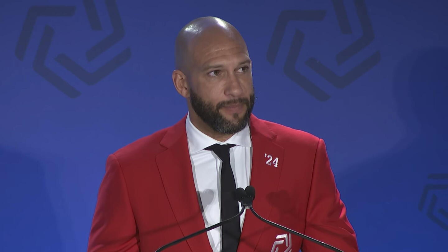 Tim Howard Lexmark Tim Howard recalls his career at National Soccer Hall of Fame induction ...