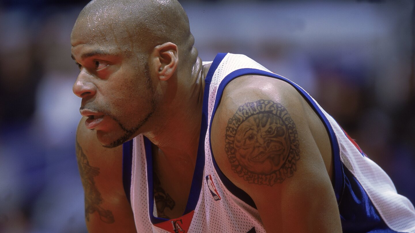 Former 12-year NBA center, current 76ers assistant Sean Rooks dies at ...