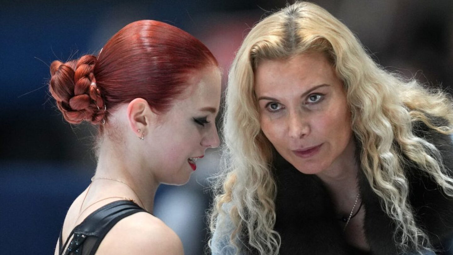Aleksandra Trusova Splits From Coach Eteri Tutberidze Months After aleksandra-trusova-splits-from-coach-eteri-tutberidze-months-after