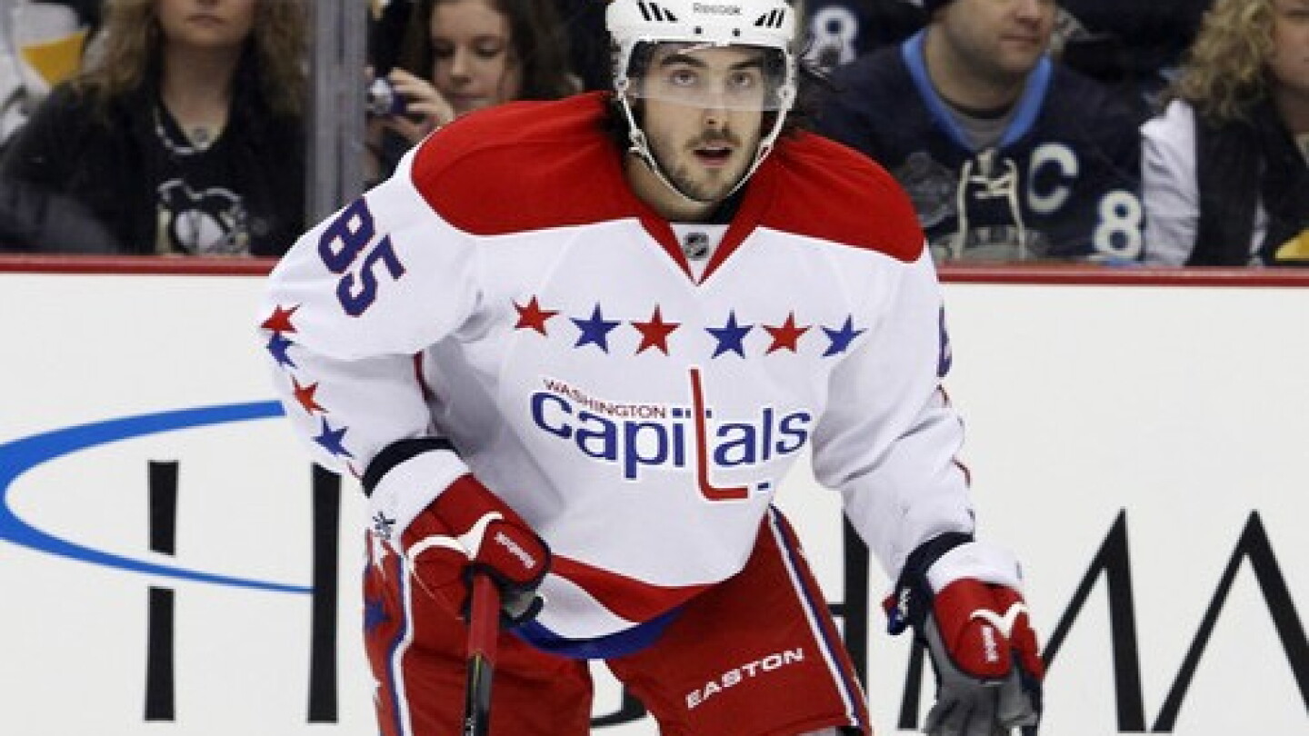 Mathieu Perreault close to signing with Finnish team NBC Sports