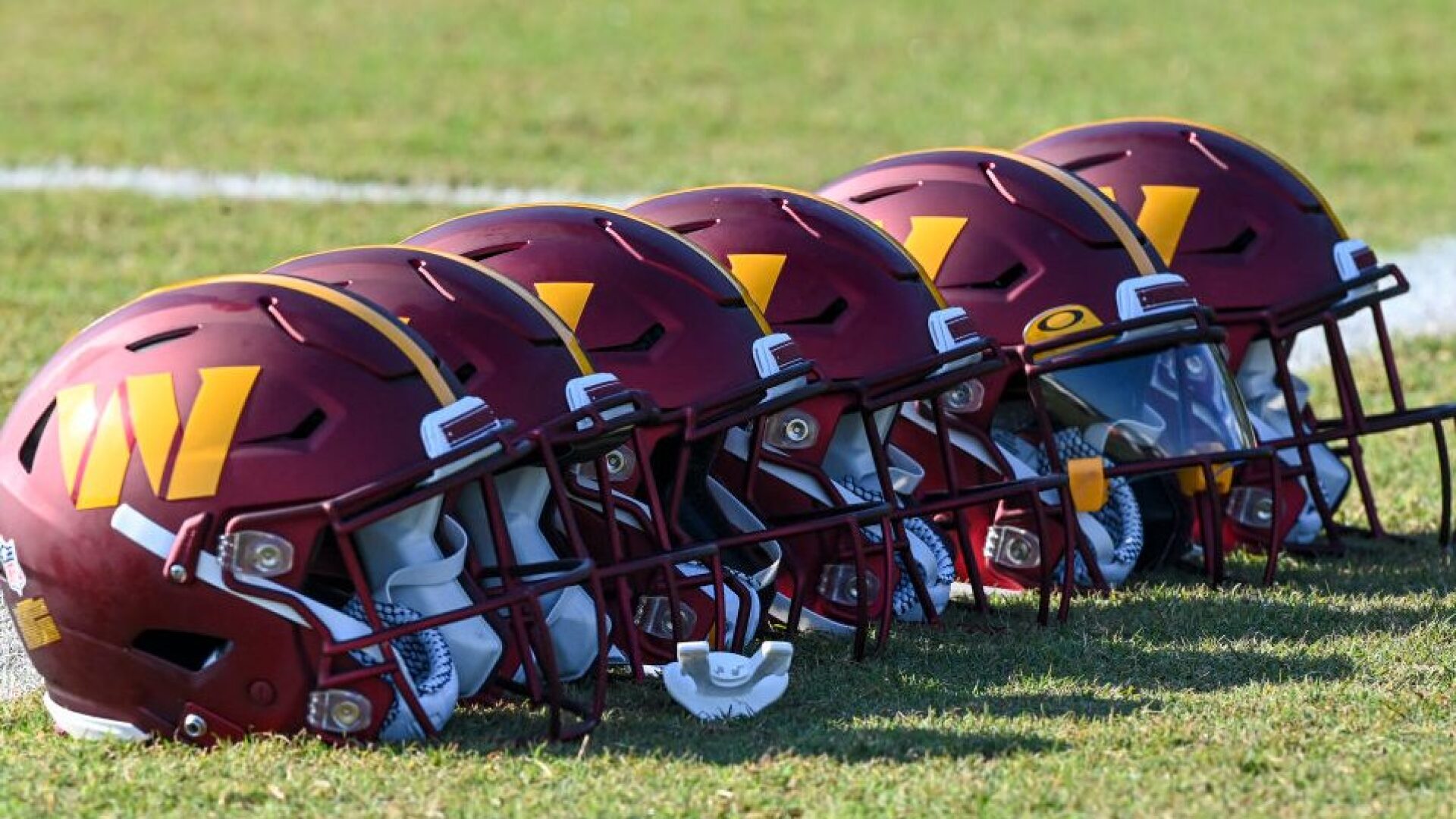 Commanders sign entire 2026 draft class, nine UDFAs